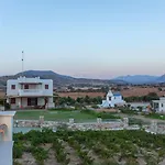 호텔 Sun And Moon Pirgaki (Naxos)