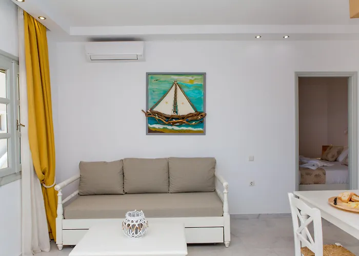 Sun And Moon 3* Pirgaki (Naxos)